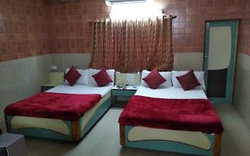 Hotel Meera Dwarka